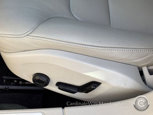 Used 2022 Volvo S60 B5 Momentum w/ Premium Package image 21