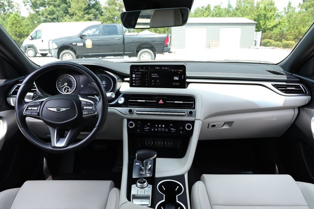Used 2025 Genesis G70 2.5T AWD/4WD image 32