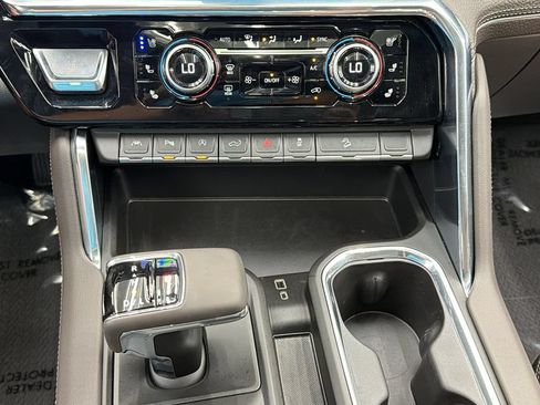 Used 2026 GMC Sierra 1500 Denali w/ Denali Reserve Package AWD/4WD image 24