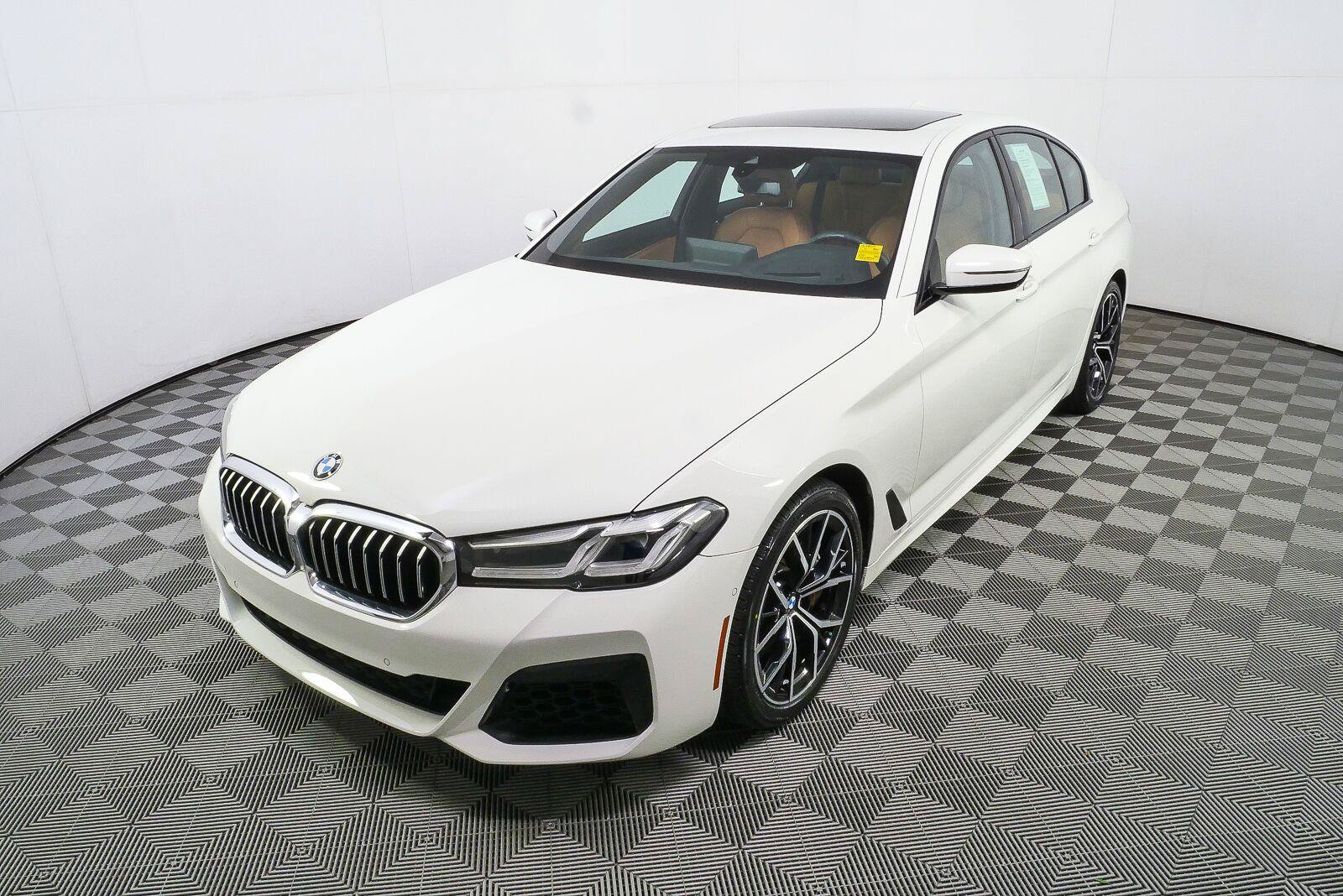 Used 2021 BMW 540i xDrive AWD/4WD image 18