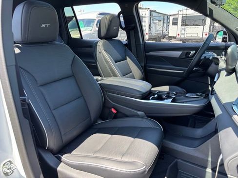 New 2026 Buick Enclave Sport Touring w/ Power Package FWD image 37