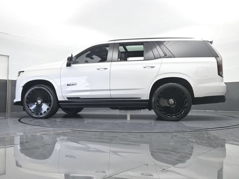 Used 2023 Cadillac Escalade V AWD/4WD image 87