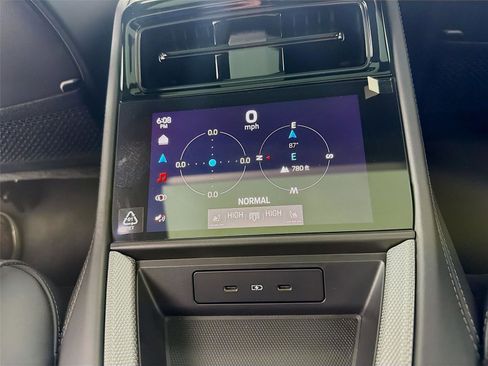 New 2025 Porsche Panamera 4 image 18