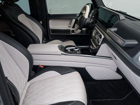 Used 2021 Mercedes-Benz G 550 image 22