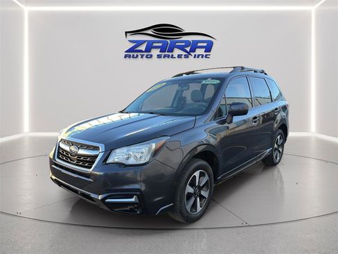Used 2018 Subaru Forester 2.5i Premium w/ All-Weather Package AWD/4WD image 3
