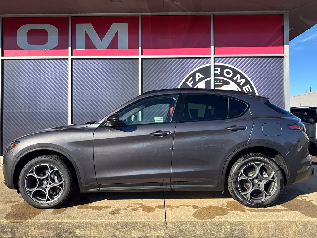 New 2026 Alfa Romeo Stelvio Sprint AWD/4WD image 9