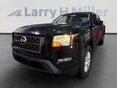 Used 2022 Nissan Frontier SV image 1
