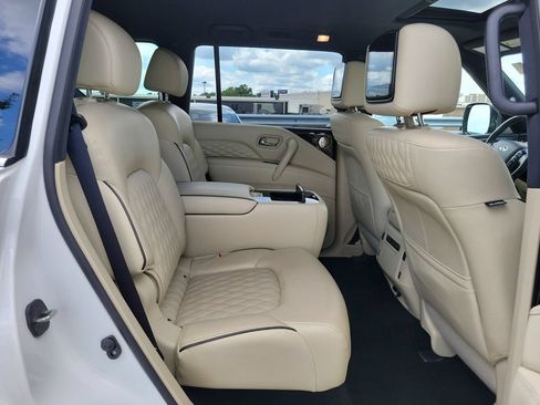 Used 2023 INFINITI QX80 Sensory w/ All-Season Package AWD/4WD image 30