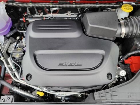 New 2026 Chrysler Pacifica Select AWD/4WD image 36