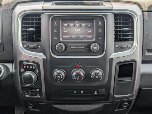 Used 2024 RAM 1500 Warlock AWD/4WD image 15