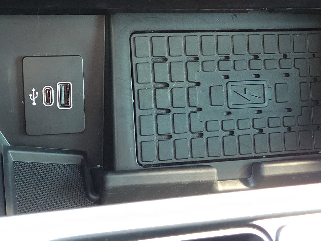 Used 2025 Ford F150 Raptor AWD/4WD image 23
