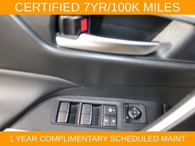 Used 2025 Toyota RAV4 XLE FWD image 17