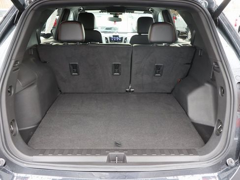 Used 2023 Chevrolet Equinox RS w/ RS Leather Package image 18