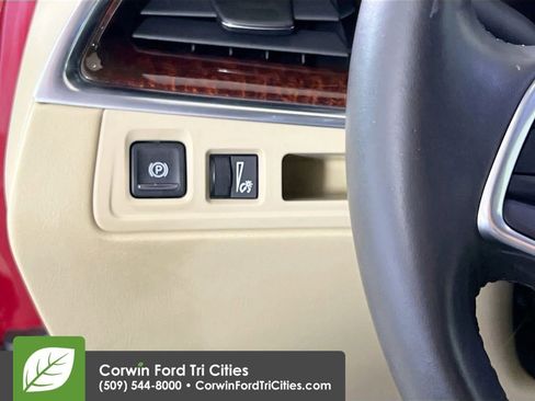 Used 2017 Cadillac XT5 Luxury w/ Driver Awareness Package FWD image 19