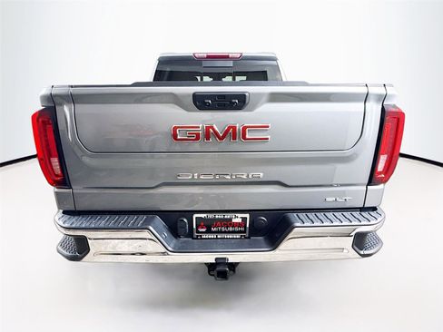 Used 2023 GMC Sierra 1500 SLT w/ SLT Premium Package RWD image 9