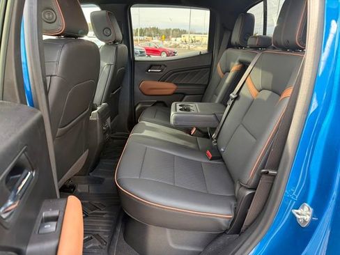 Used 2024 GMC Canyon AT4 w/ AT4 Premium Package image 27