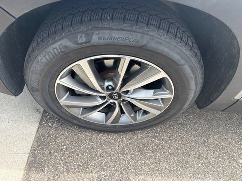 Used 2020 Hyundai Santa Fe Limited AWD/4WD image 7