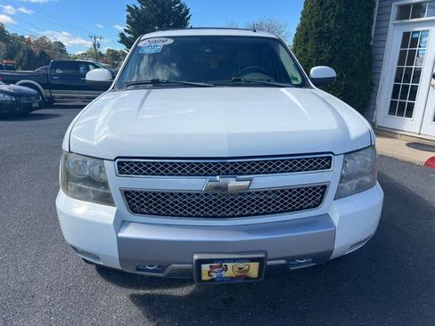 Used 2009 Chevrolet Tahoe LT image 3