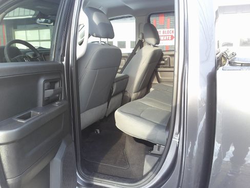 Used 2019 RAM 1500 Express w/ Express Value Package image 16