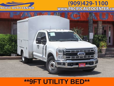 Used 2025 Ford F350 XL w/ XL Chrome Package RWD image 1