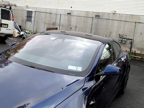 Used 2022 Tesla Model S image 13