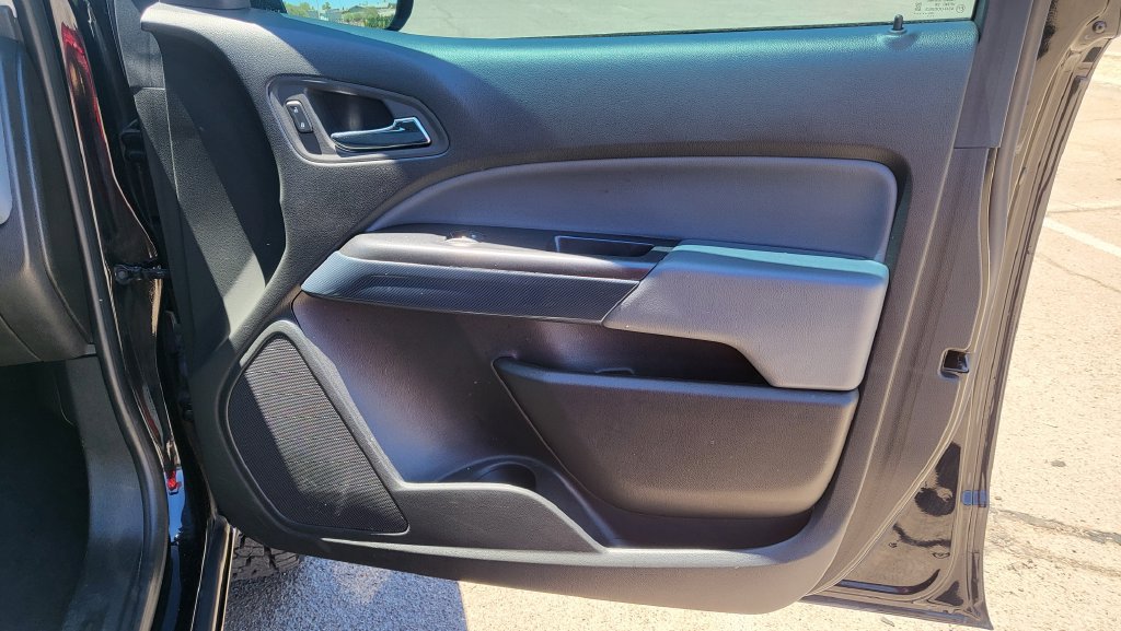 Used 2022 Chevrolet Colorado Z71 AWD/4WD image 17