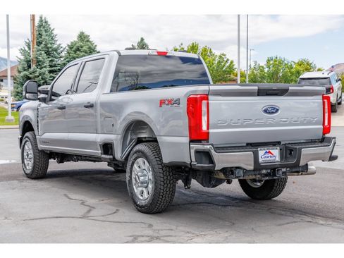 Used 2024 Ford F350 XLT w/ FX4 Off-Road Package AWD/4WD image 5