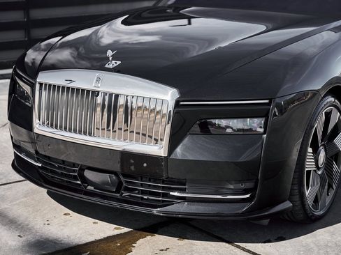 Used 2025 Rolls-Royce Spectre w/ Leather Finishing Pack image 7