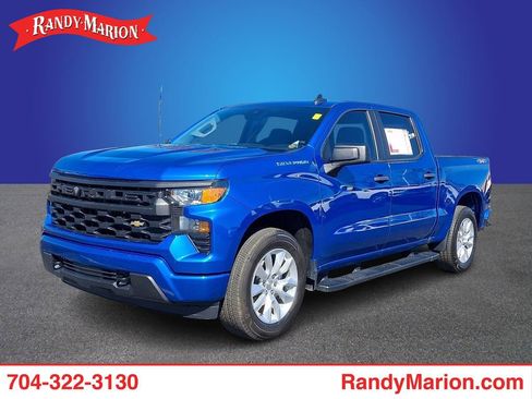 Used 2024 Chevrolet Silverado 1500 Custom image 1