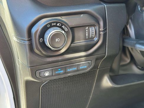 Used 2024 Jeep Wrangler High Altitude image 20
