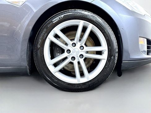 Used 2015 Tesla Model S 70D AWD/4WD image 42