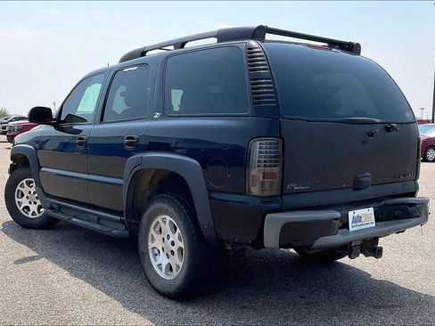 Used 2004 Chevrolet Tahoe Z71 w/ Z71 Preferred Equipment Group AWD/4WD image 3