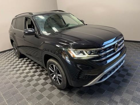 Used 2022 Volkswagen Atlas SE AWD/4WD image 2