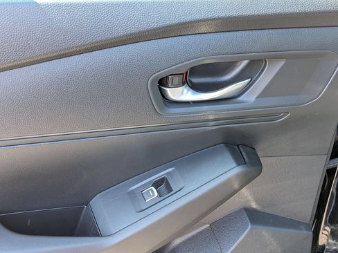 Used 2025 Honda Accord LX image 25