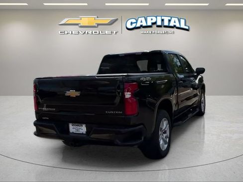Used 2022 Chevrolet Silverado 1500 Custom w/ Safety Confidence Package AWD/4WD image 5