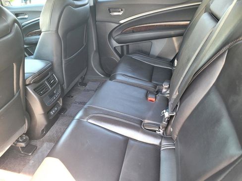 Used 2018 Acura MDX FWD image 16