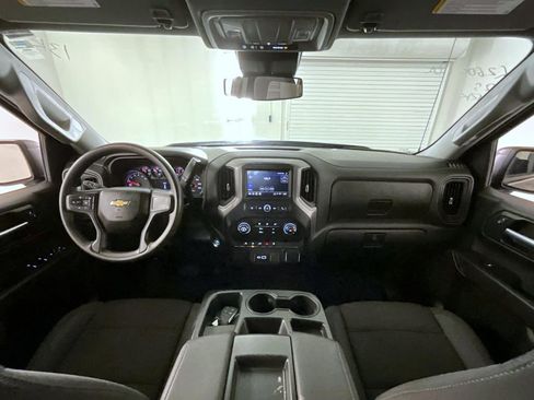 Certified 2025 Chevrolet Silverado 1500 Custom image 13