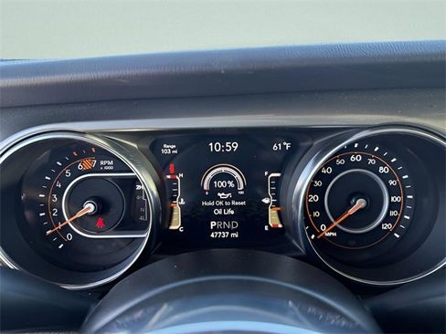 Used 2023 Jeep Wrangler Sahara image 13