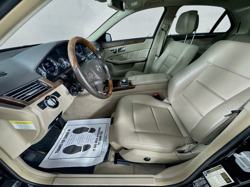 Used 2013 Mercedes-Benz E 350 4MATIC Sedan image 25