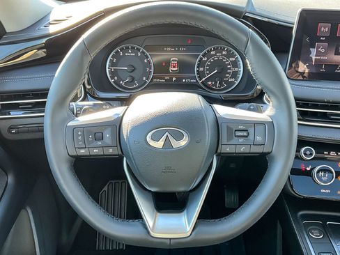 Certified 2025 INFINITI QX60 Pure image 11