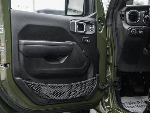 Used 2022 Jeep Wrangler Unlimited Sport image 43