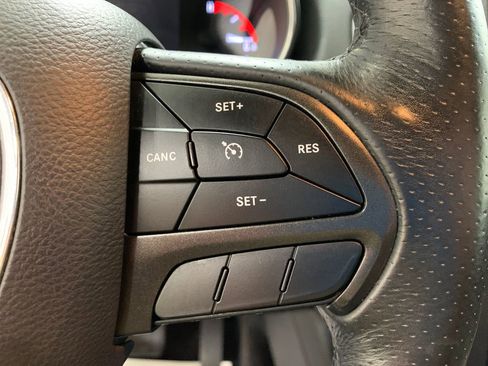 Used 2018 Dodge Durango SXT w/ Quick Order Package 2BB AWD/4WD image 26