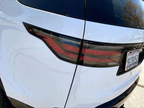 Used 2023 Land Rover Discovery HSE R-Dynamic image 31