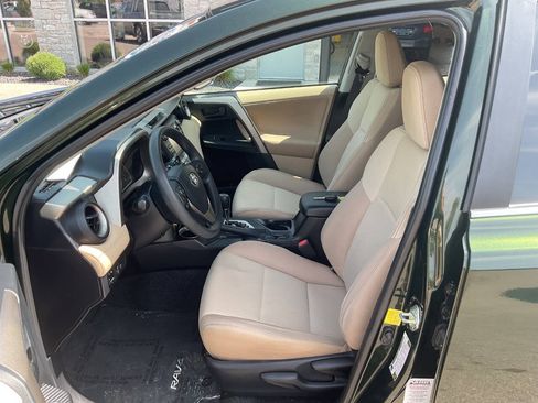 Used 2013 Toyota RAV4 XLE FWD image 13