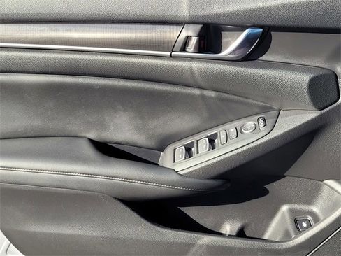 Used 2019 Honda Accord Sport image 15