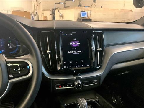 Used 2022 Volvo XC60 T8 R-Design w/ Advanced Package image 7