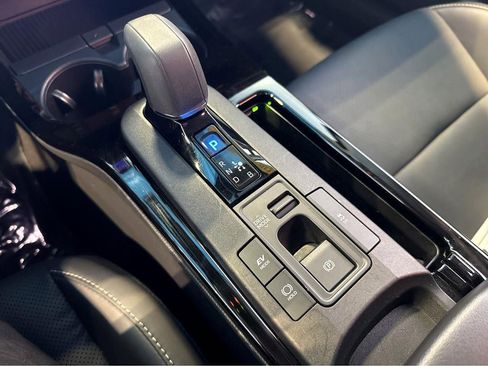 Used 2024 Toyota Prius XLE image 24