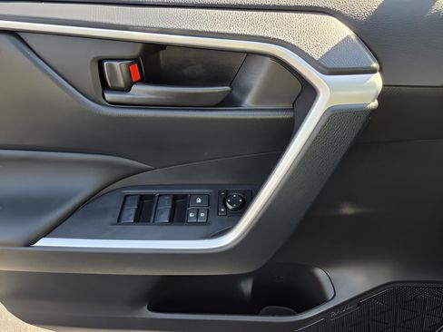 Certified 2025 Toyota RAV4 LE image 25