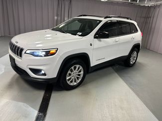 Used 2022 Jeep Cherokee Latitude Lux w/ Sun & Sound Group AWD/4WD video 3