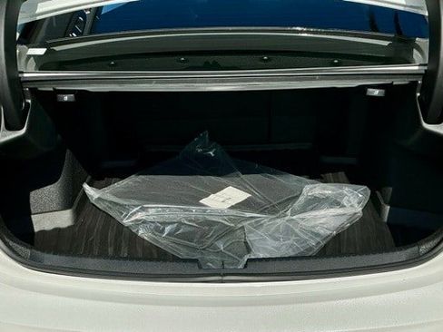 Used 2023 Acura TLX w/ Technology Package image 11